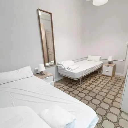 Az The Old Town - Coliving Hotel Saragosse