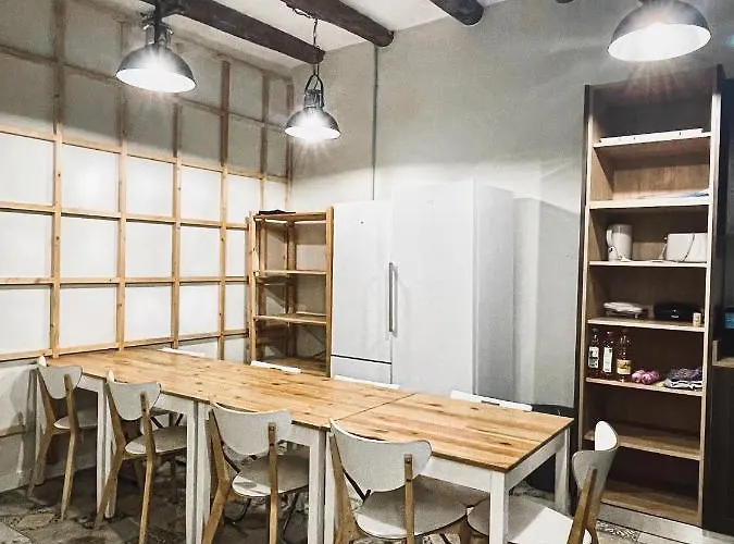 Az The Old Town - Coliving Hotel